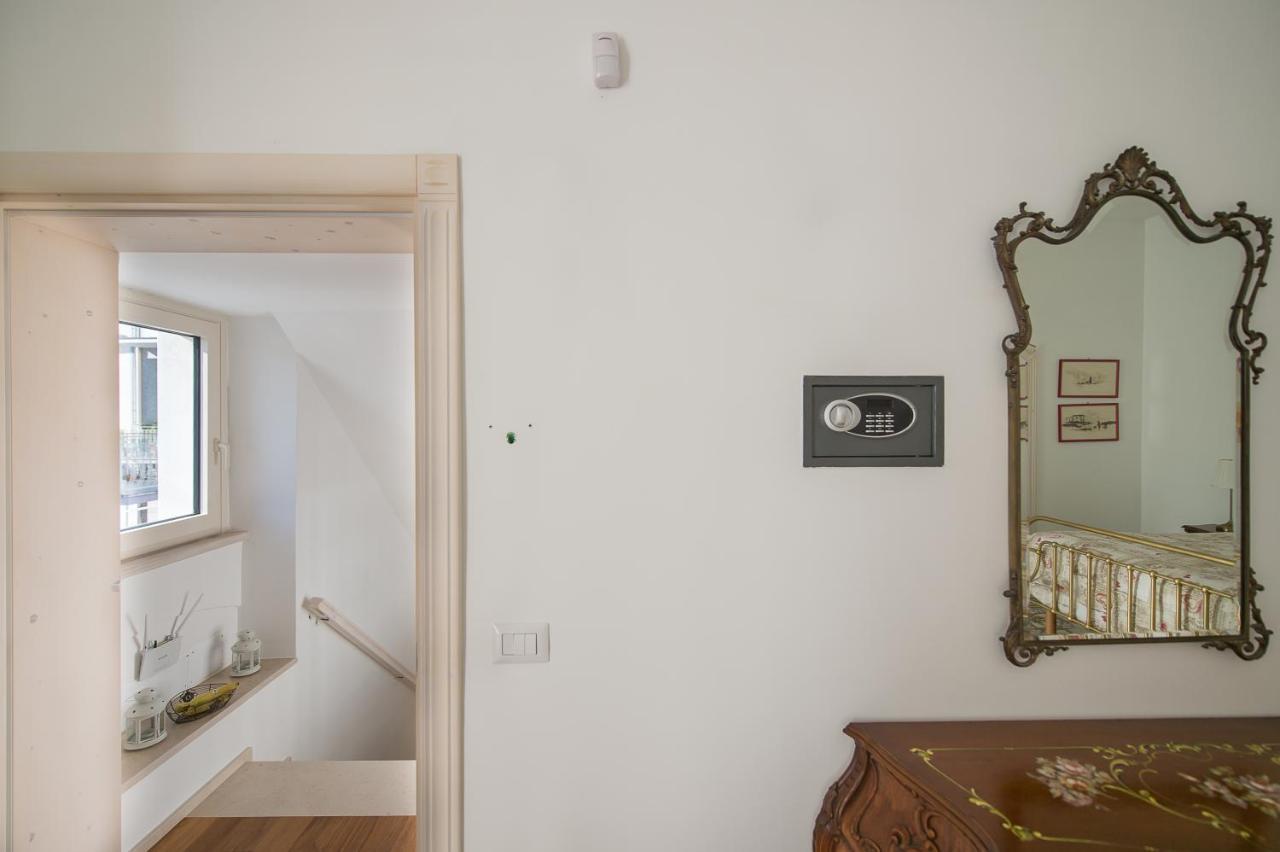 Ai Cappuccini Guest House Ноикатаро Екстериор снимка