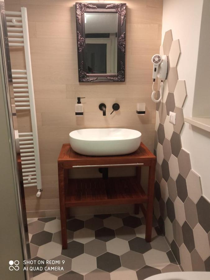 Ai Cappuccini Guest House Ноикатаро Екстериор снимка