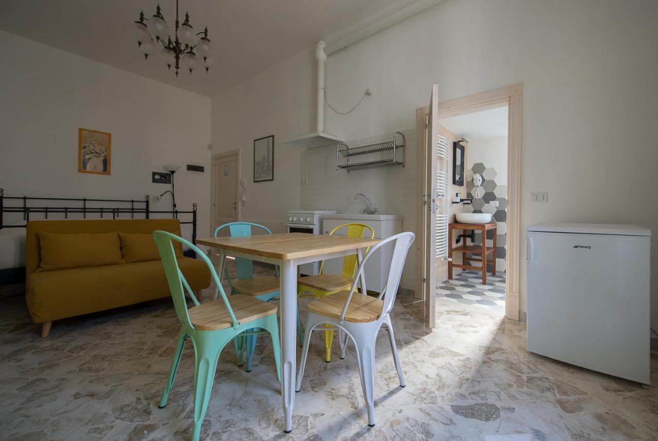 Ai Cappuccini Guest House Ноикатаро Екстериор снимка